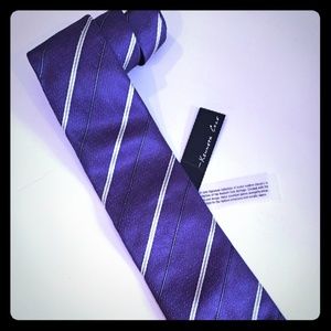 BNWT Kenneth Cole Signature Collection Purple tie